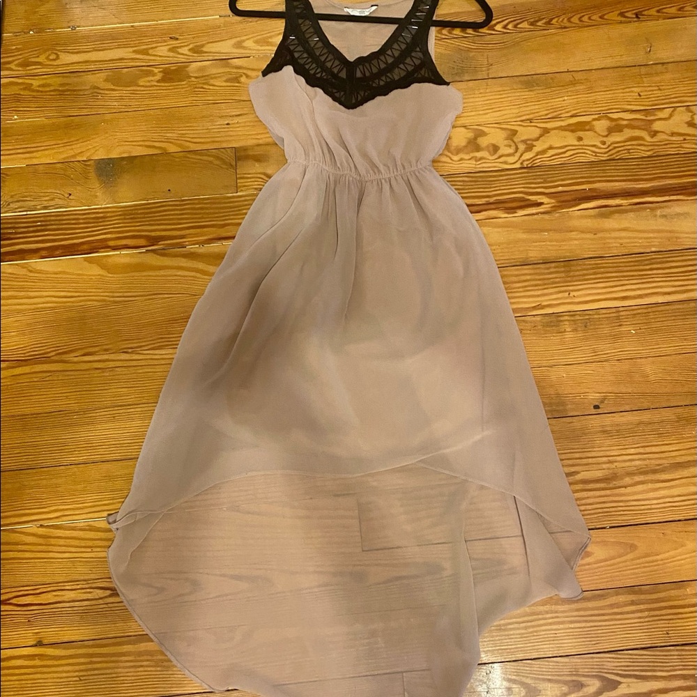 Beautiful flowing MIDI dress. Euro size 6.